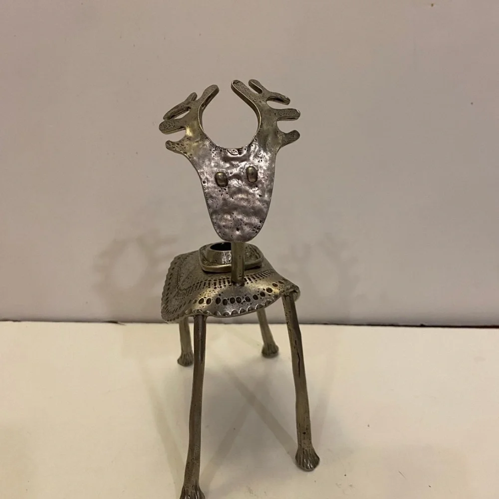 N/A metal reindeer